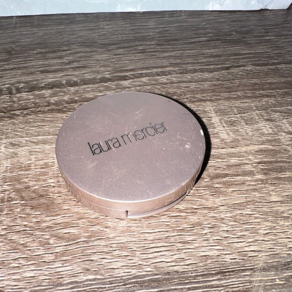 LAURA MERCIER coverup concealer sand face